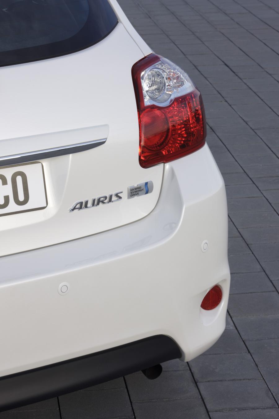  Toyota Auris HSD 2010 года  (фото 14 из 111)